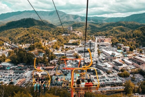 6 Reasons to Spend Your Holidays in Pigeon Forge